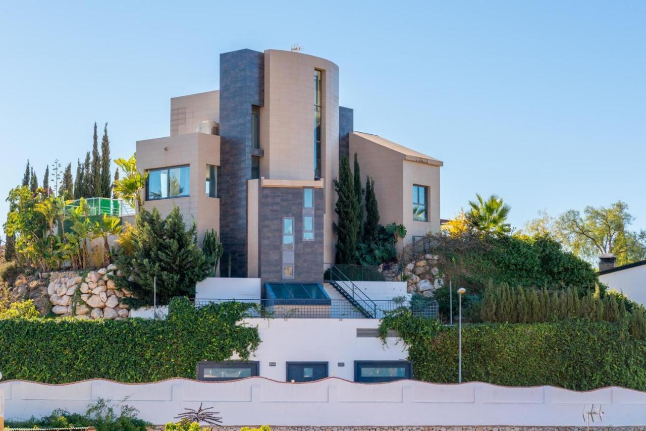 Luxury With Swimming Pool And Amazing Views Vil·la *